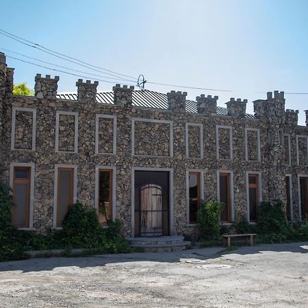 Fish Hotel Akhalkalaki Exterior photo